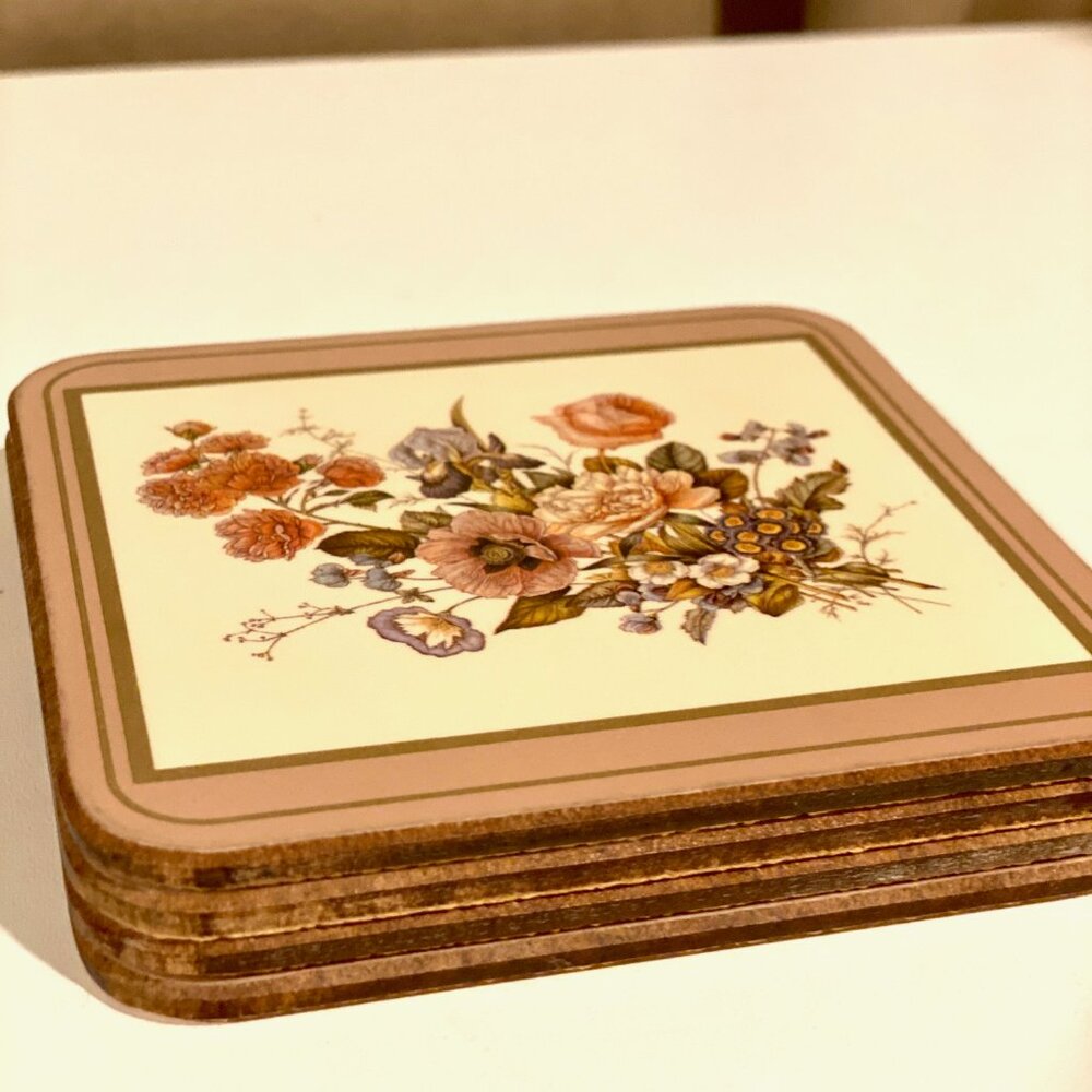 Set of 4 Vintage Floral Coasters with Cork‎ Backing, Made in England - Picture 5 of 8